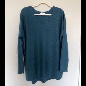 Vince teal blue 100% cashmere v neck sweater